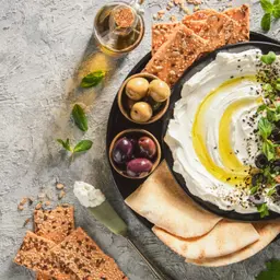 ساندوتش لبنه زيتون